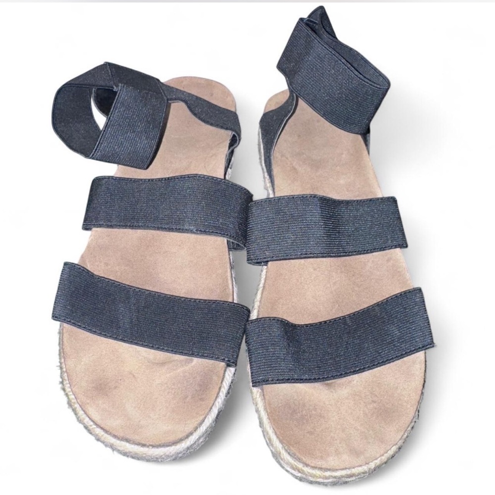 Time and Tru Sandals